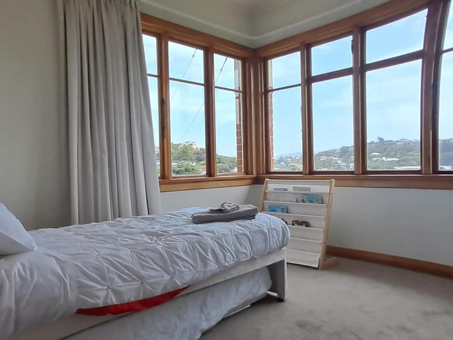 Stunning Family Home In Andersons Bay Dunedin Exterior foto