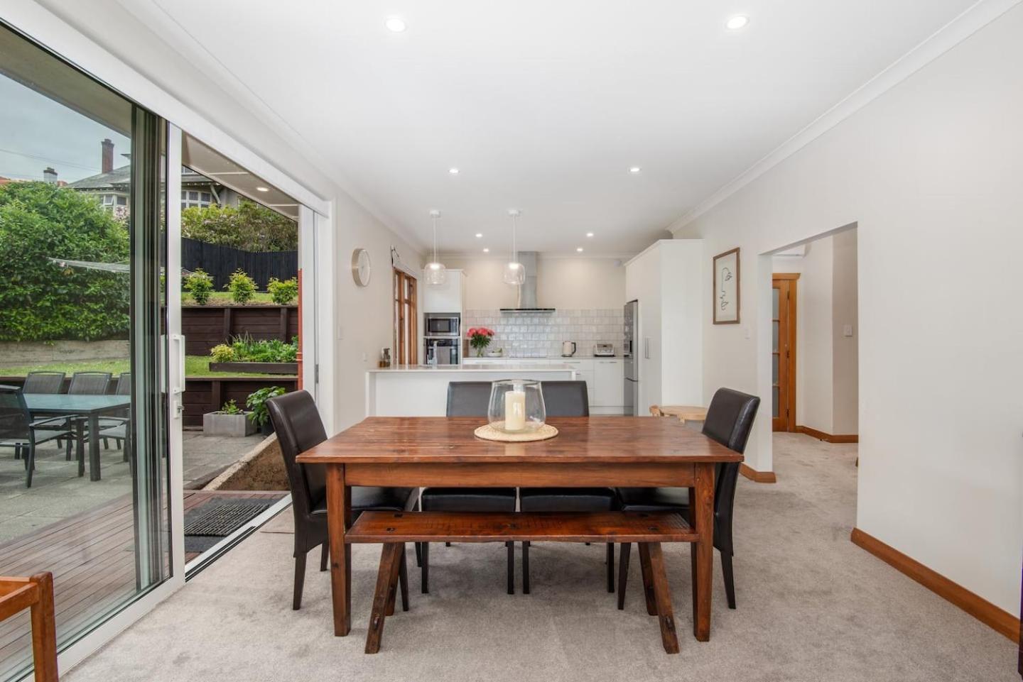 Stunning Family Home In Andersons Bay Dunedin Exterior foto